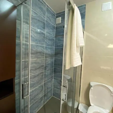 Cozy 3 Bedroom With Free Parking Premises * 波尔蒂芒