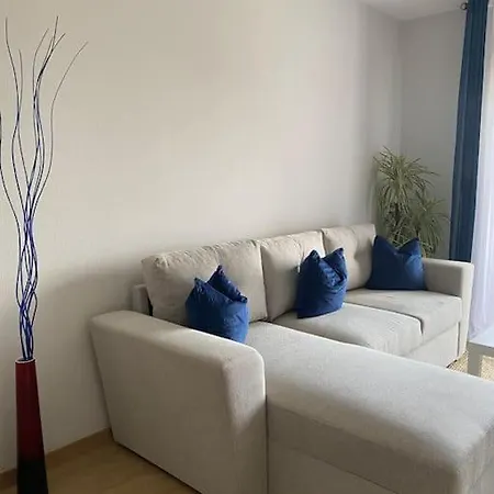 公寓 Cozy 3 Bedroom With Free Parking Premises *
